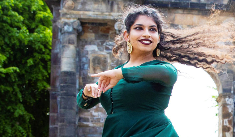 Dancing for a cause: How Indian-origin performer, Himadri Madan, is dancing to beat the climate clock - Vimarsana News